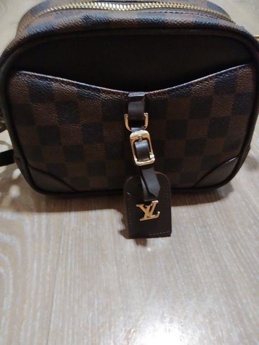 Geanta Louis Vuitton