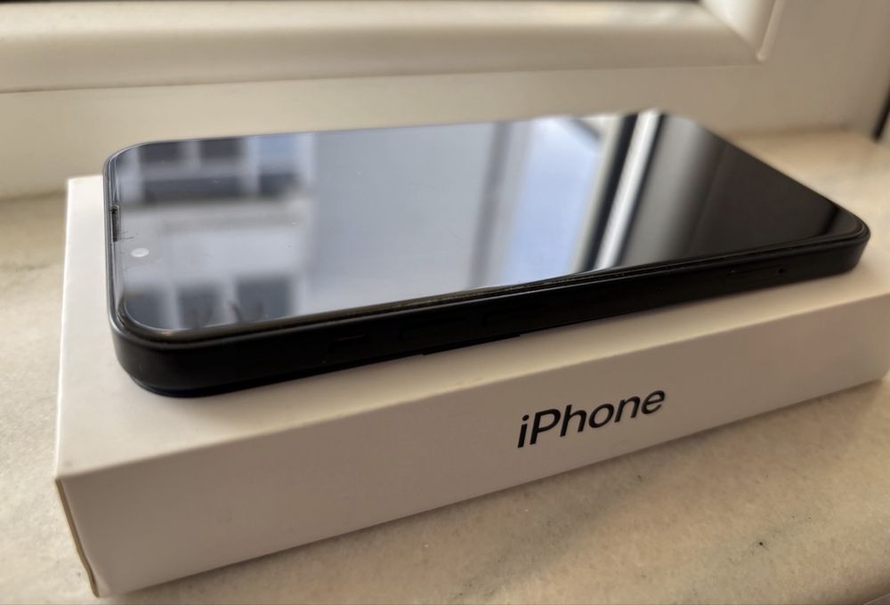 iPhone 13  cu 93% Bateria  Garantie