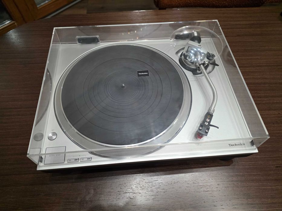 Грамофон Technics SL 1500C