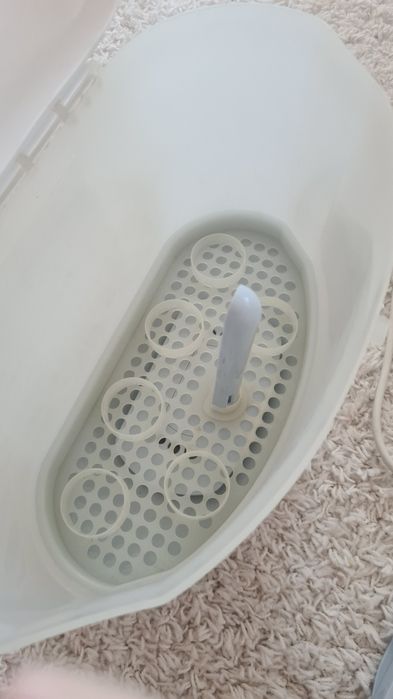 Sterilizator sticle și biberoane