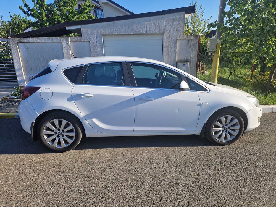 Opel Astra J 2.0 CDTI 118kw 2010