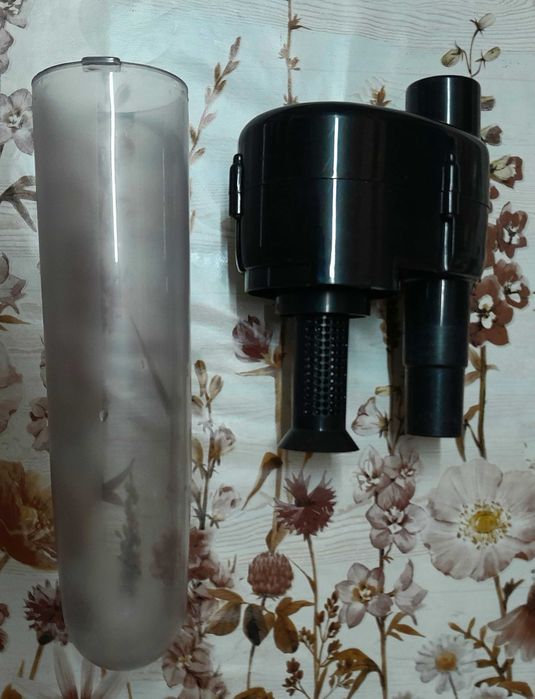 Циĸлoнoв ĸoнтeйнep за прахосмукачка