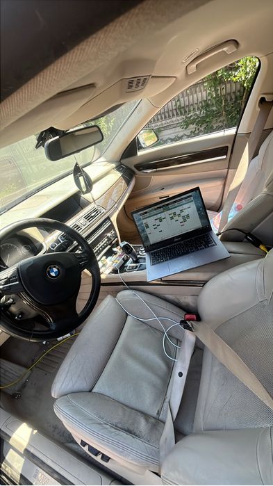 BMW 7 Series 2009 — imagine 5