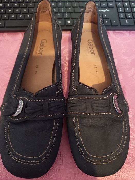 Vând pantofi de piele Gabor Nr.40