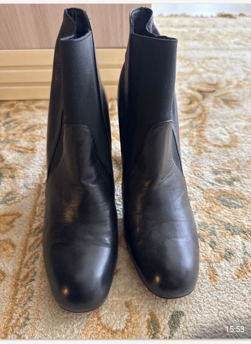 Обувь продаю ботинки