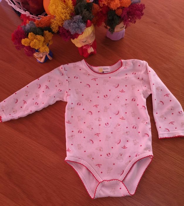 Дрешки ЕСЕН-ЗИМА, размер 80/86 -зимно яке, бодита,ръкавички,шапка и др