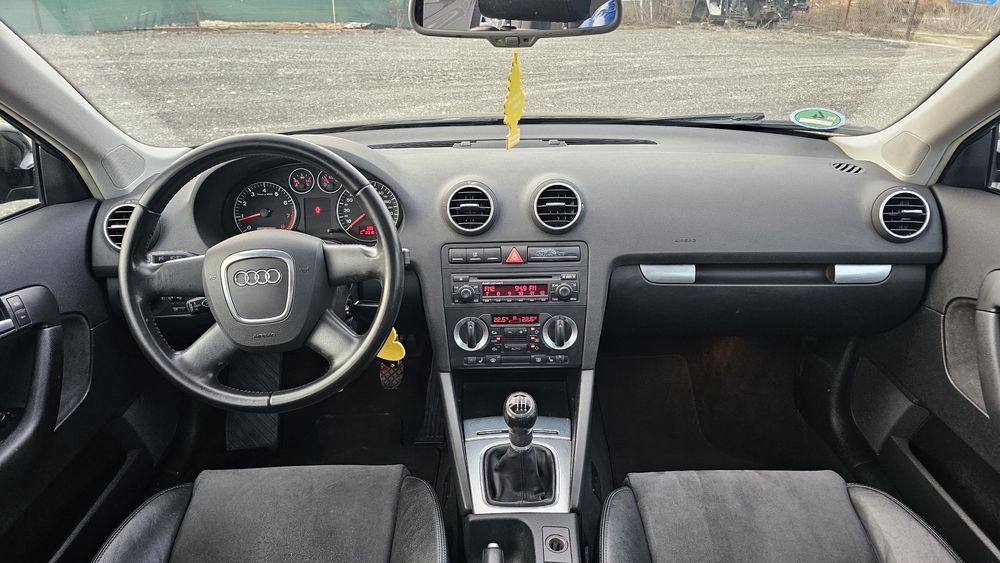Audi A3 S-Line  1.6 Benzina  RATE FIXE DE LA 350 LEI /LUNA