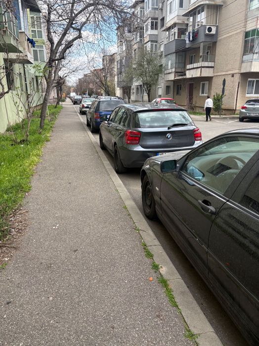 Vând bmw seria unu din 2013