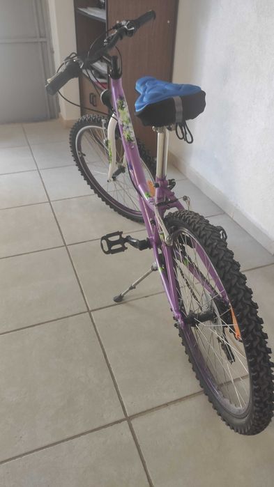 Велосипед юношески неизползвано.