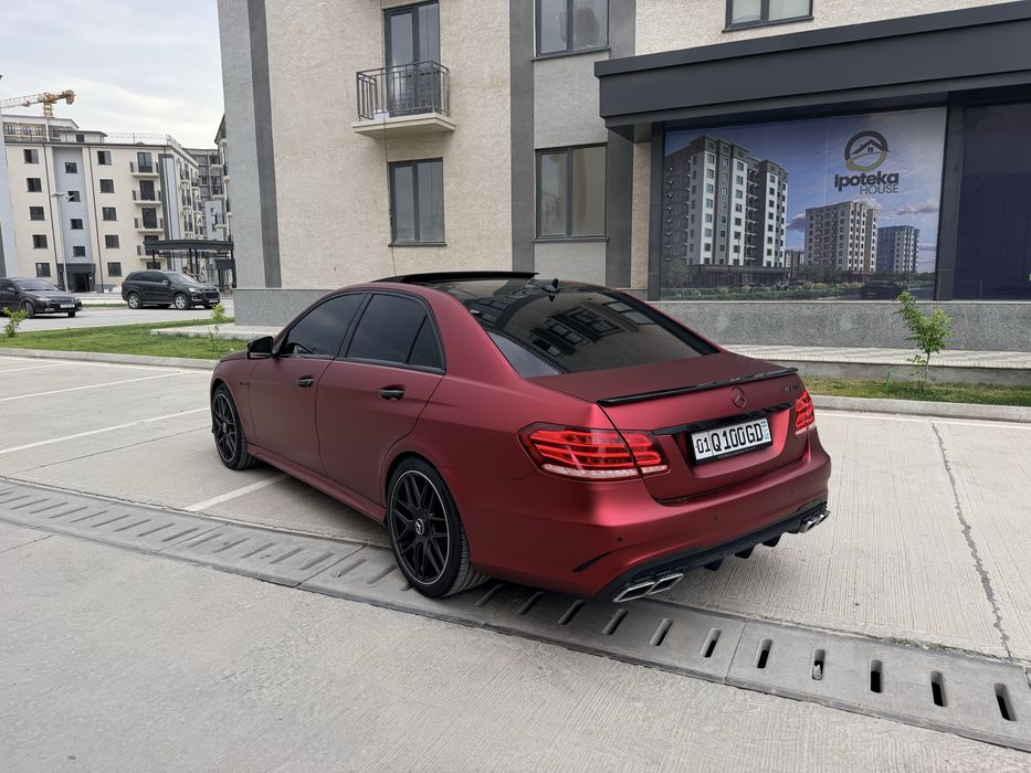 Mercedes w212 sotiladi