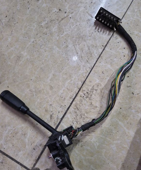 Продам запчасти Мерс124