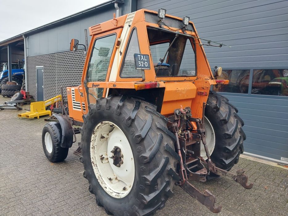 Tractor FIAT 780