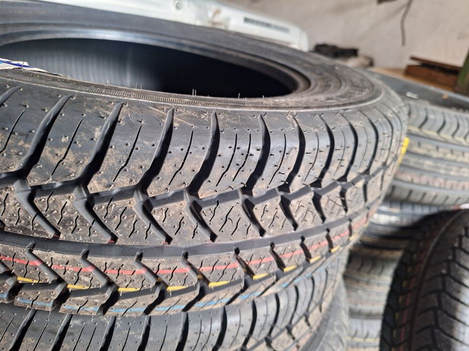 Продам шины на Газель