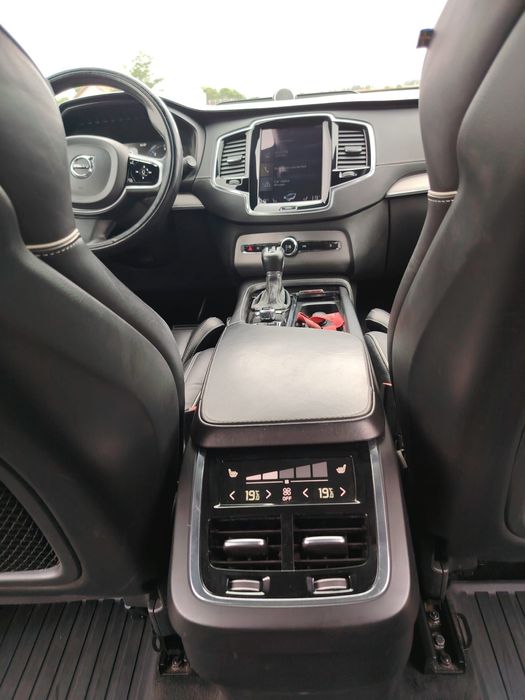 Volvo XC90 D5 R design 7 locuri