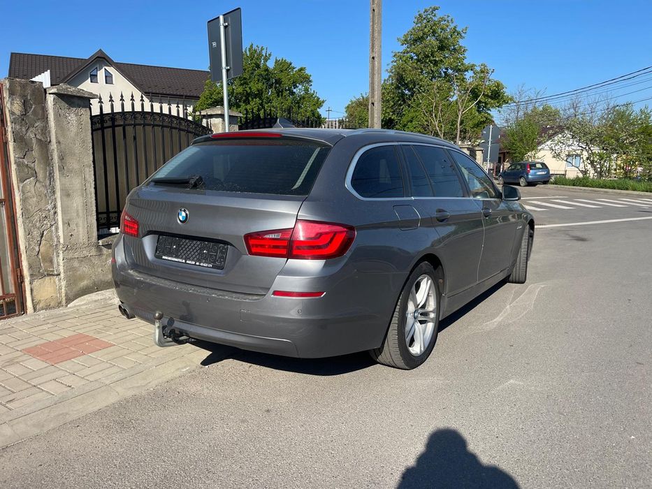 BMW Seria 5  F11 520d