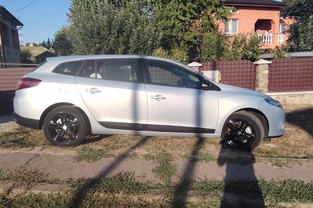 RENAULT Megane 2012 — imagine 2