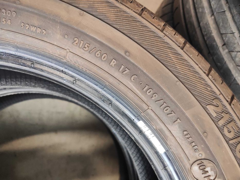 2бр.летни гуми 215/60/17C Barum
