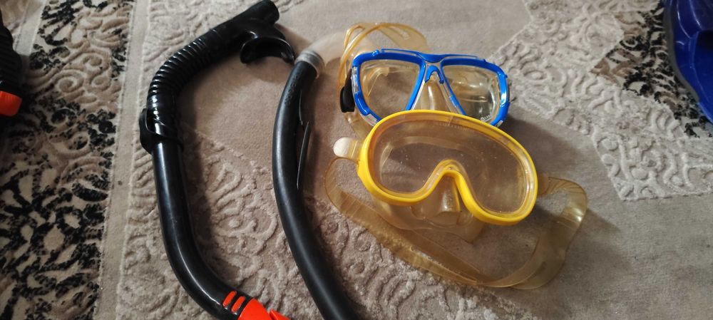 Set de scufundări 2 Masti 2 tuburi Snorkeling pret pe tot ce se vede