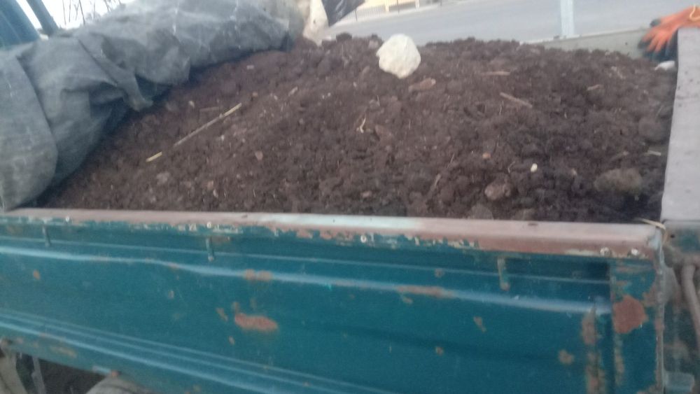 Продам навоз можно мешками