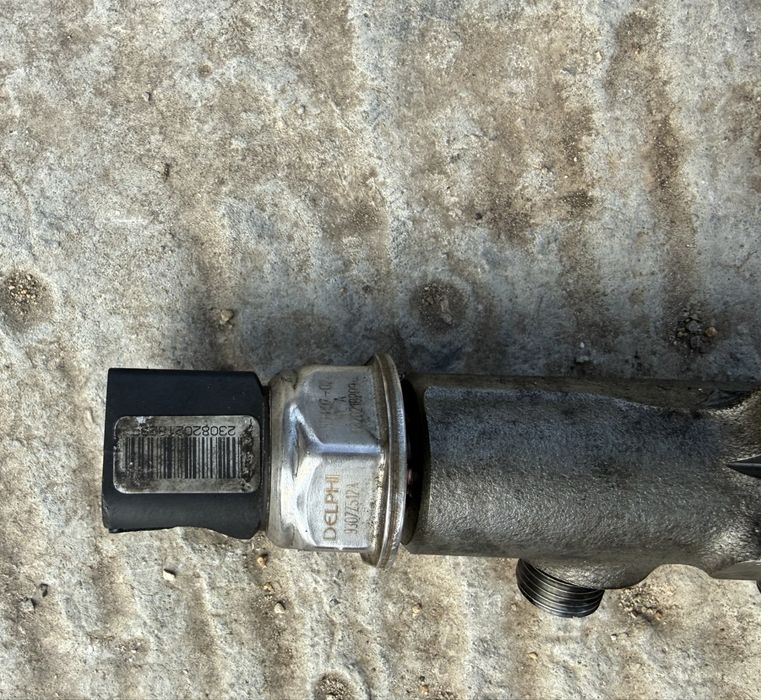 Горивна рейка - Mercedes C(w204)