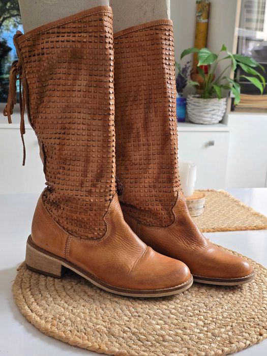 Cizme dama cu perforatii decorative - Piele naturala