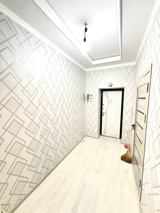 Яшнабад улица Иззат Новостройке продается квартира  2/2/8  42м2