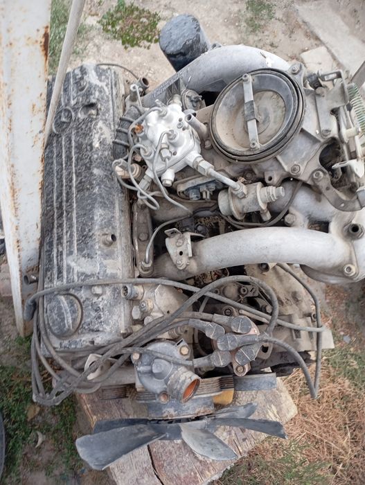 Мерседес 190 2.3