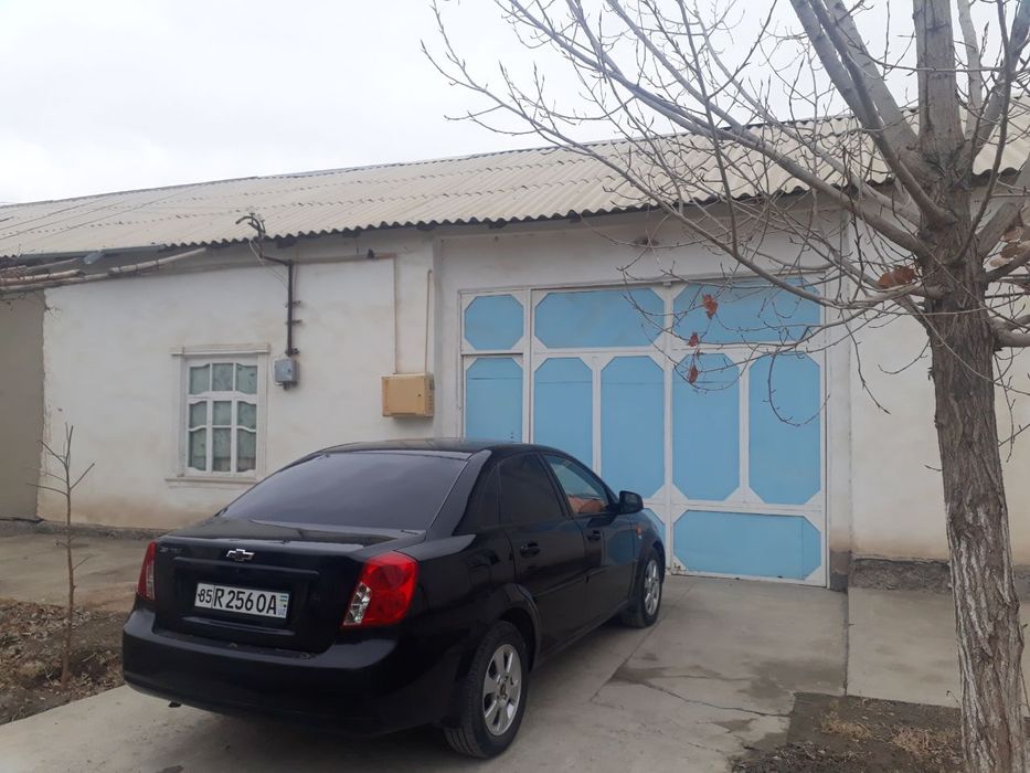 Xovli sotiladi xamma sharoiti bo