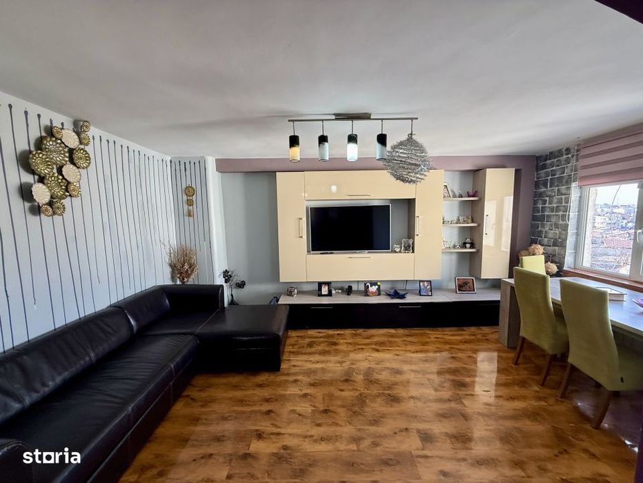 Apartament tip duplex 4 camere Trocadero