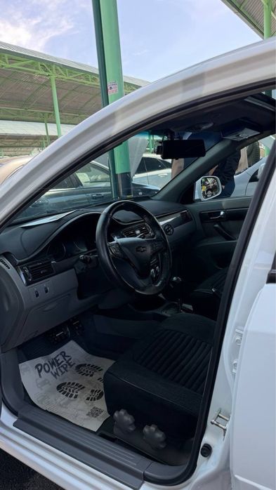 Срочна узимни жентрамни сотаман 2020 йил 105000 Кира килинмаган мошина