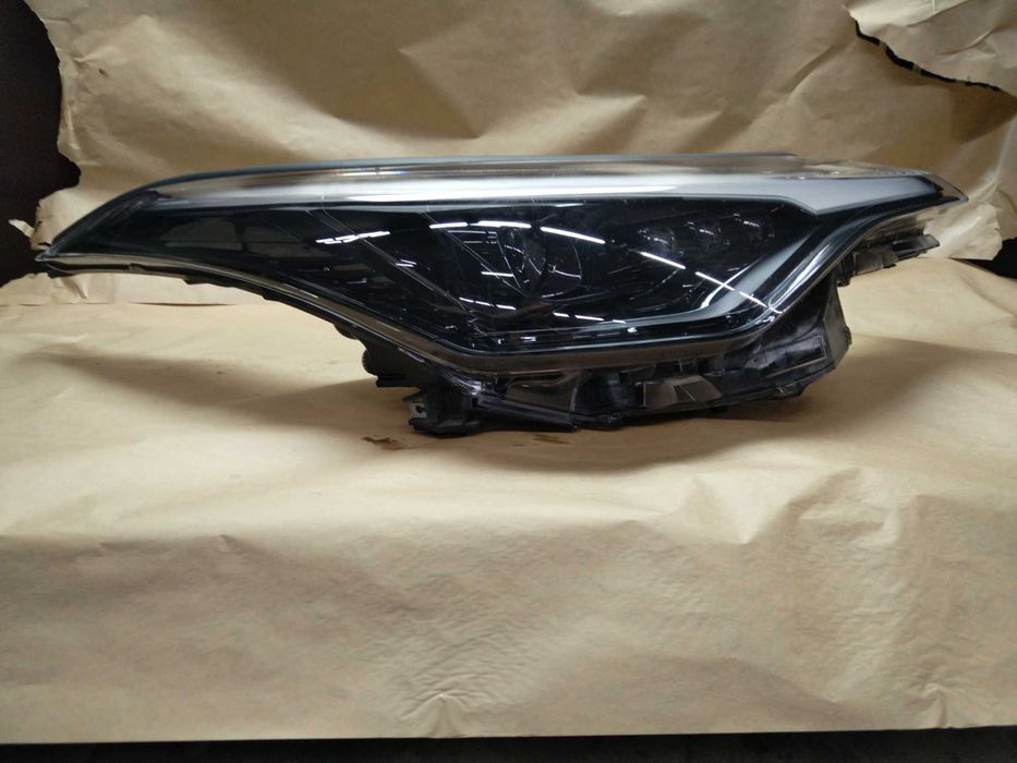 Фар десен Toyota CH-R 2023 Full LED