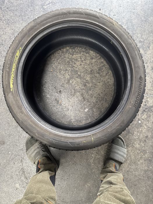 275/40/20 Hankook M+S