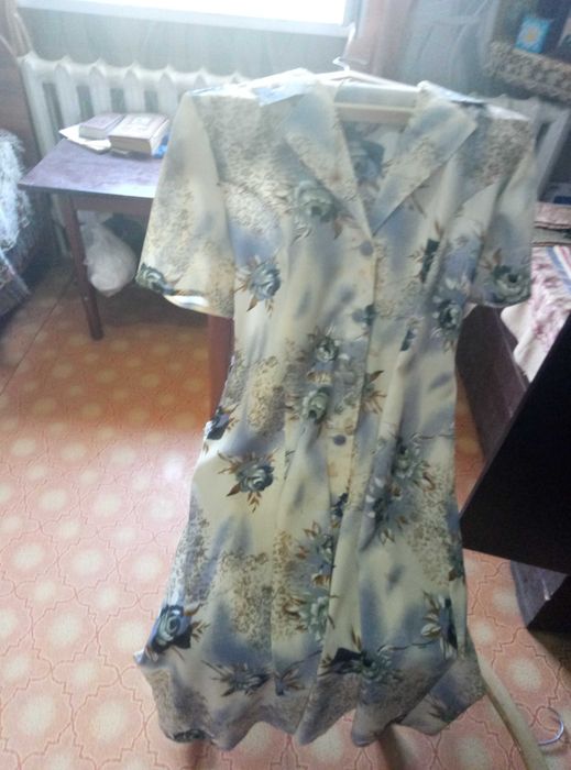 продам женские вещи.