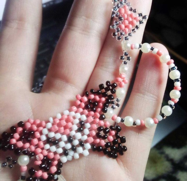 Ожерелье из бисера