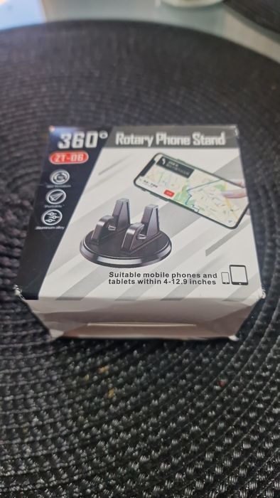 360 градуса въртяща стойка, поgхоgяща за мобилни телефони и таблети