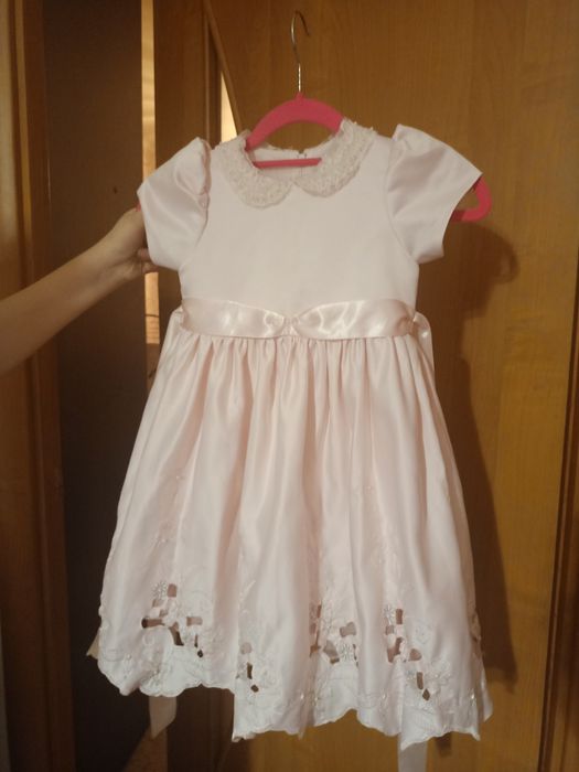 Нарядное платье для девочки