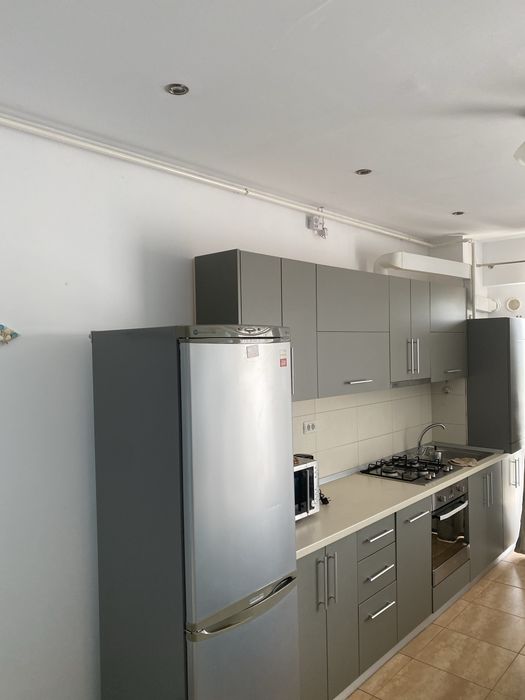 Apartamente de inchiriat