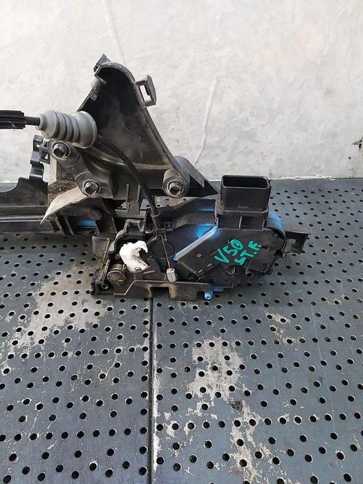 Broasca usa stanga fata volvo v50 s40 30753658