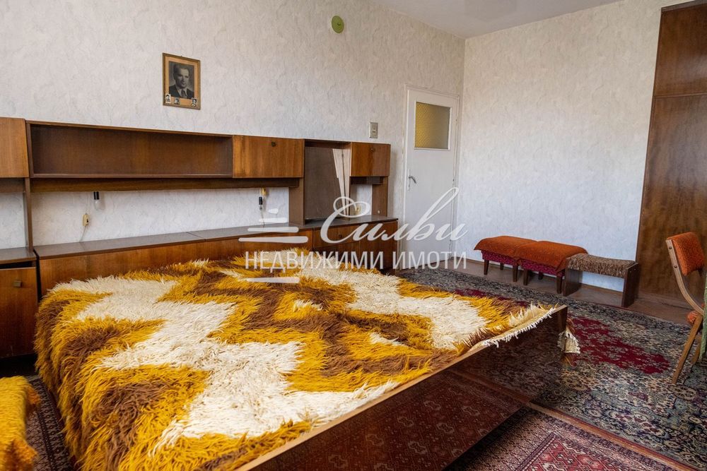 Продава се Многостаен апартамент в Шумен, Военно училище - 142 кв.м за 1257 €/кв.м - Снимка #4