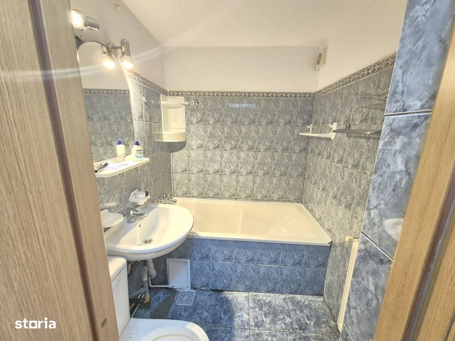 Vanzare apartament 2 Camere Centrul Civic Str.Harmanului Etajul 3
