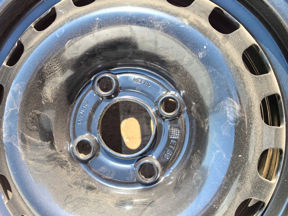 14 цола 4 х 100 мм Опел Корса и други - 5,5 Инча / ЕТ 39 - НОВИ