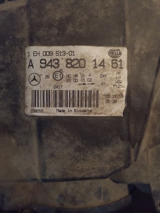 Фара передняя Mersedes Actros