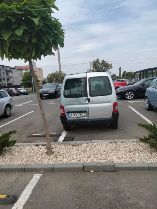 PEUGEOT Partner 0 — imagine 2