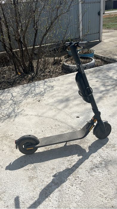 Продам самокат почти новый