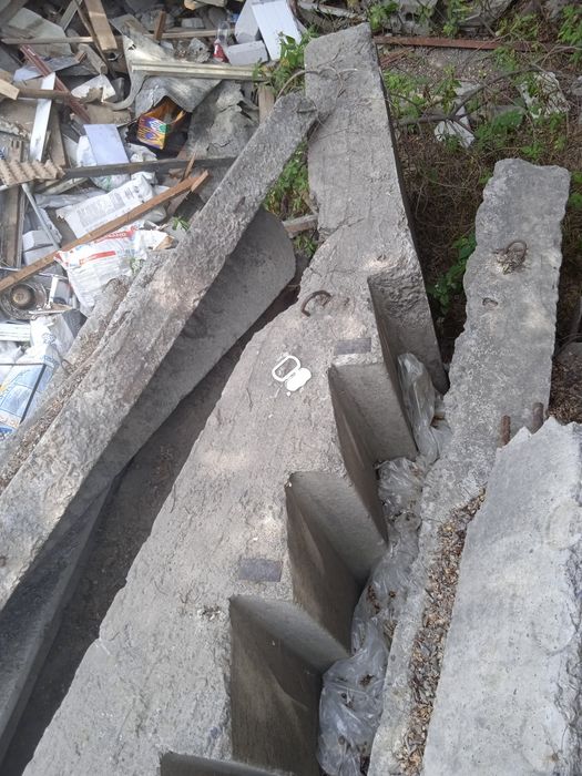 Бетонная лестница