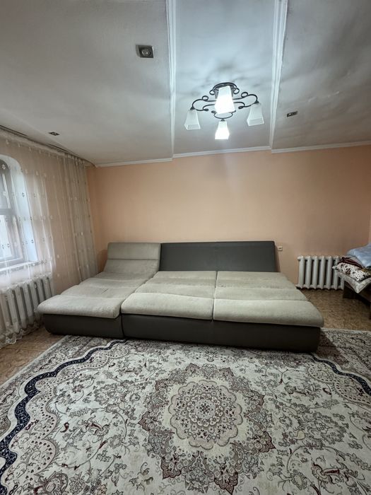 Диван в отличном состоянии. Раскладной