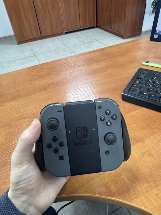 Продам Nintendo Switch 2GEN