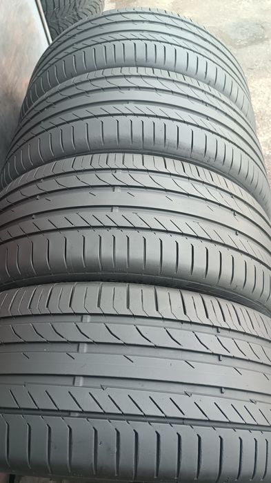 235/45/18 Continental