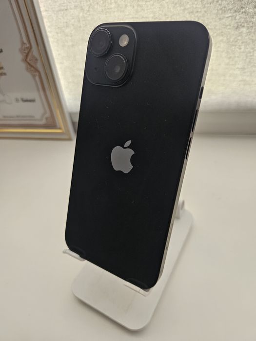 Айфон 14 в отличном состояний