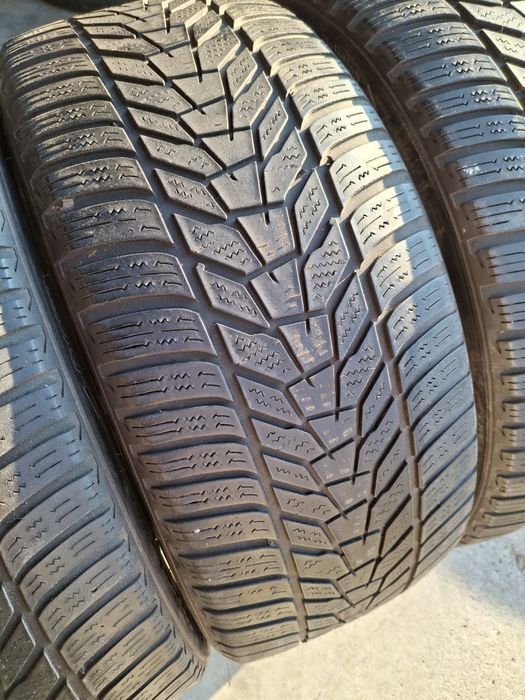 4 Anvelopele de iarnă 225 40 r18 Hankook
